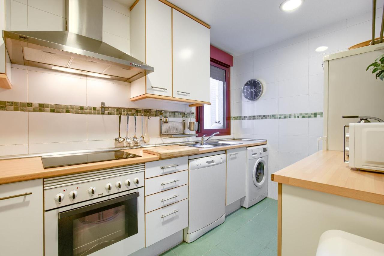 Apartamento En Chamberi Con Piscina - Lovely Apartment In The City Center With Swimming Pool Madrid Bagian luar foto