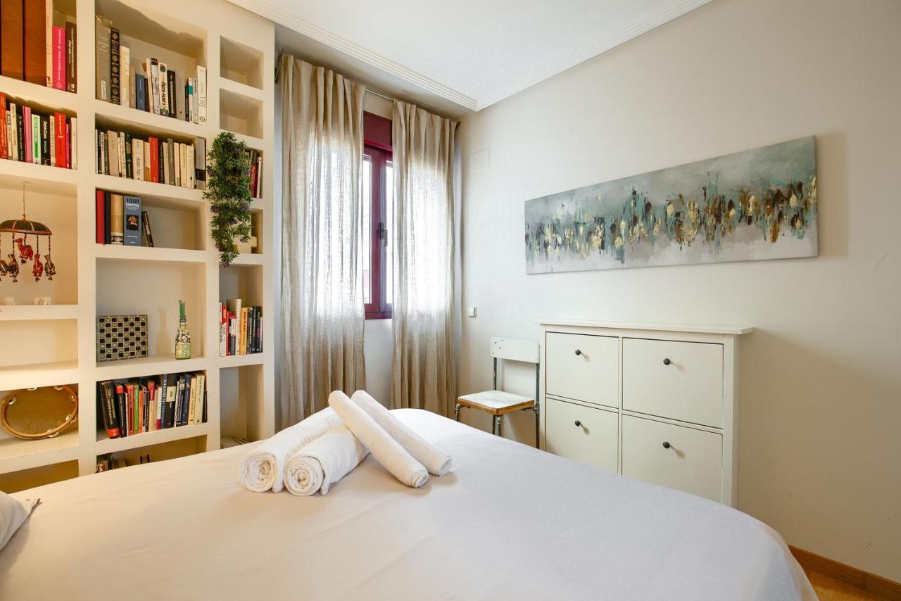 Apartamento En Chamberi Con Piscina - Lovely Apartment In The City Center With Swimming Pool Madrid Bagian luar foto