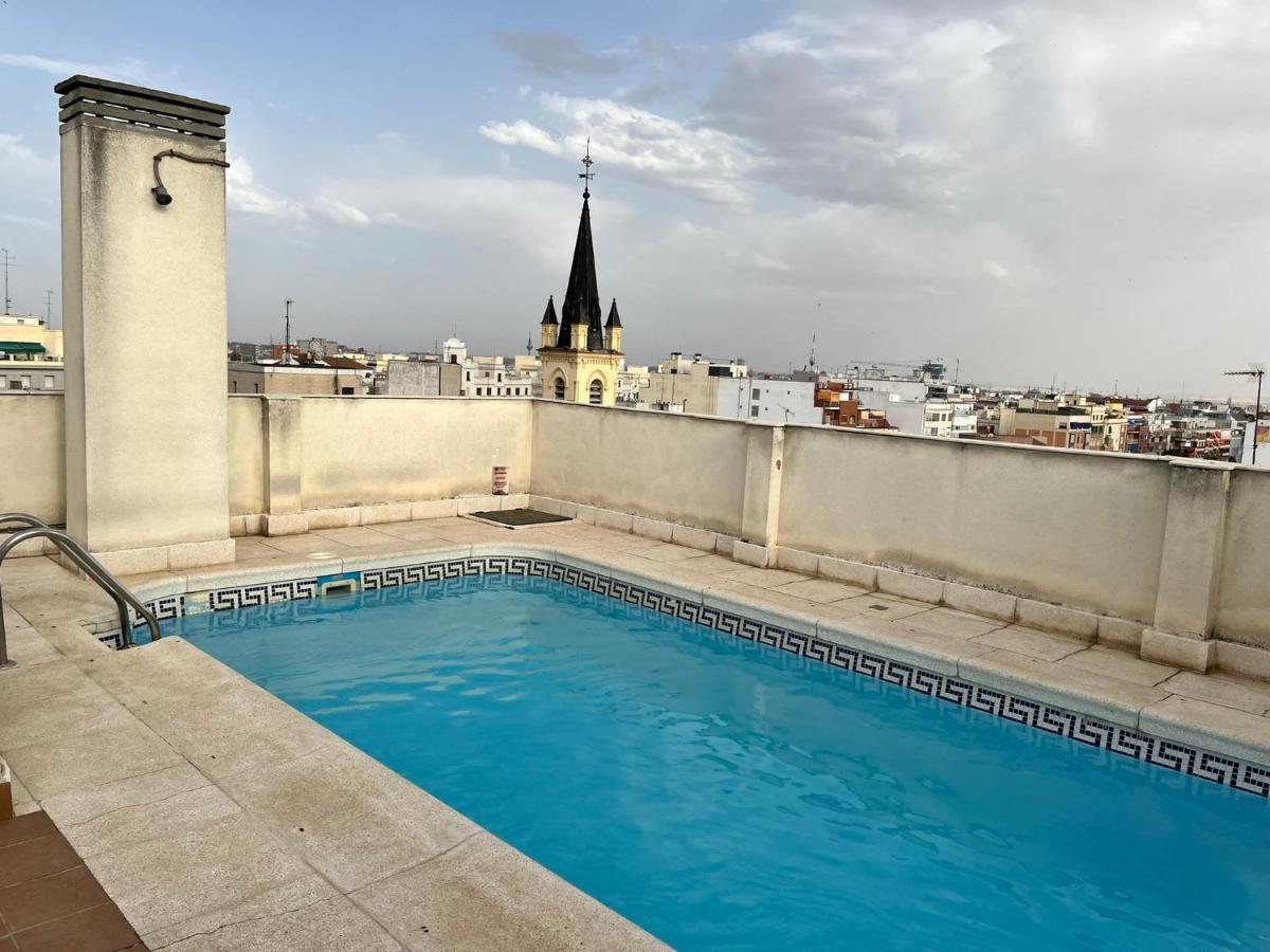 Apartamento En Chamberi Con Piscina - Lovely Apartment In The City Center With Swimming Pool Madrid Bagian luar foto