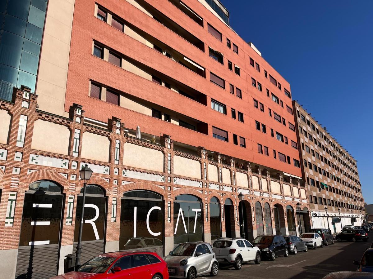 Apartamento En Chamberi Con Piscina - Lovely Apartment In The City Center With Swimming Pool Madrid Bagian luar foto