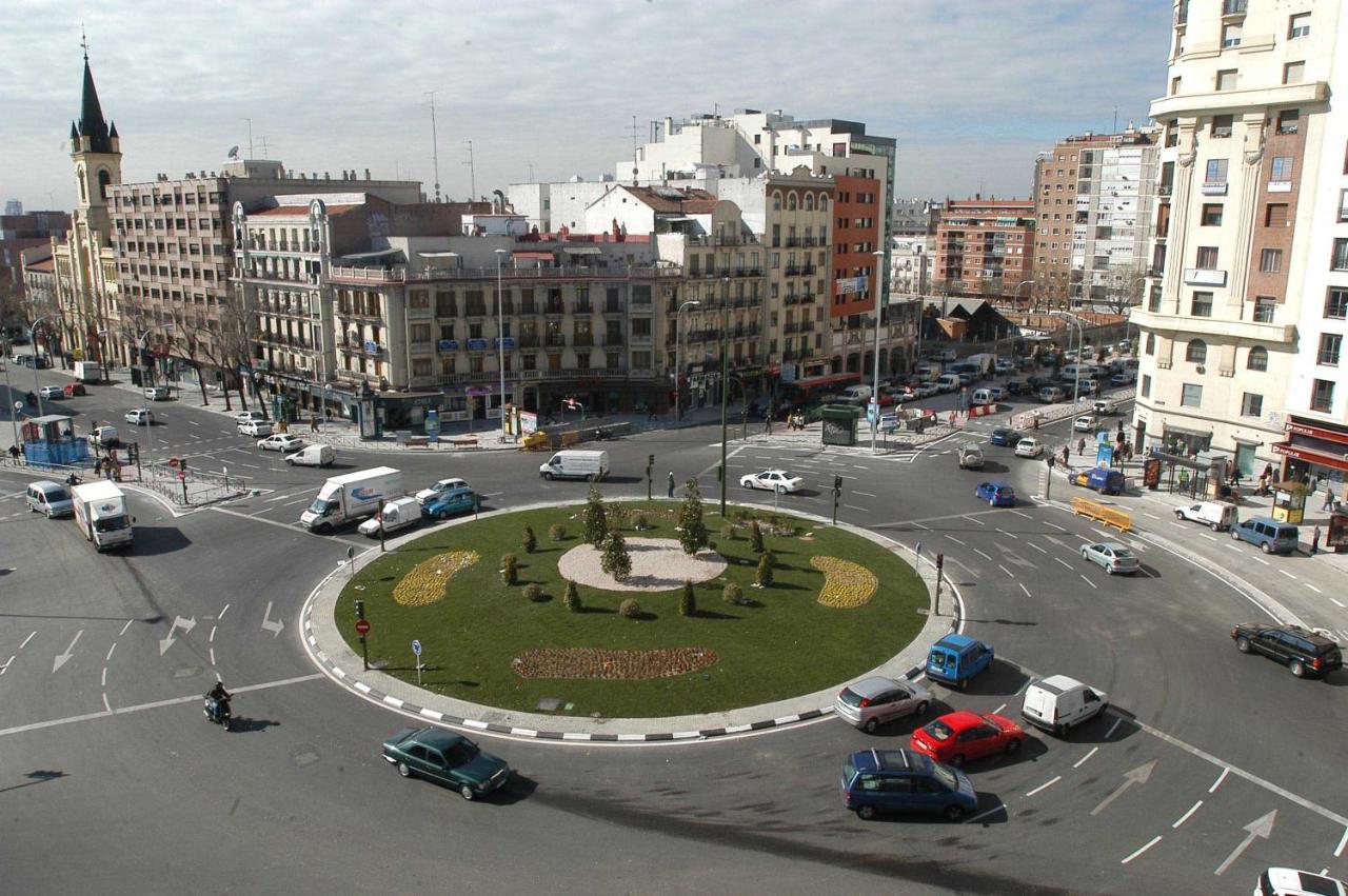 Apartamento En Chamberi Con Piscina - Lovely Apartment In The City Center With Swimming Pool Madrid Bagian luar foto